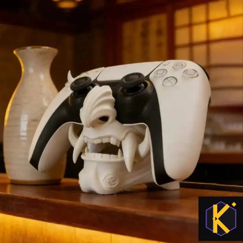 Soporte para Mando PS5 Máscara Samurai – God of War - Kuro Stash